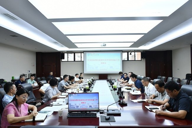 澳门皇家官方网站女篮逆转夺冠